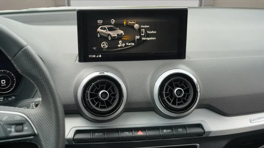 Audi Q2 - Thumbnail 8
