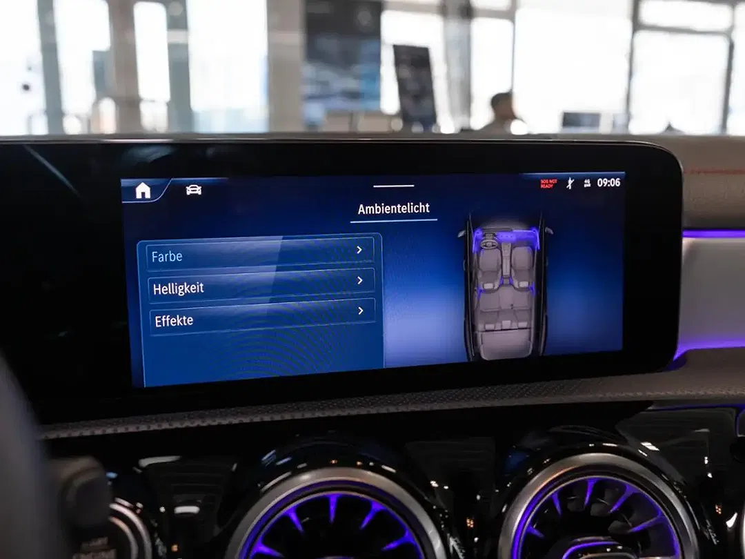 Mercedes-Benz CLA 180 - Thumbnail 13