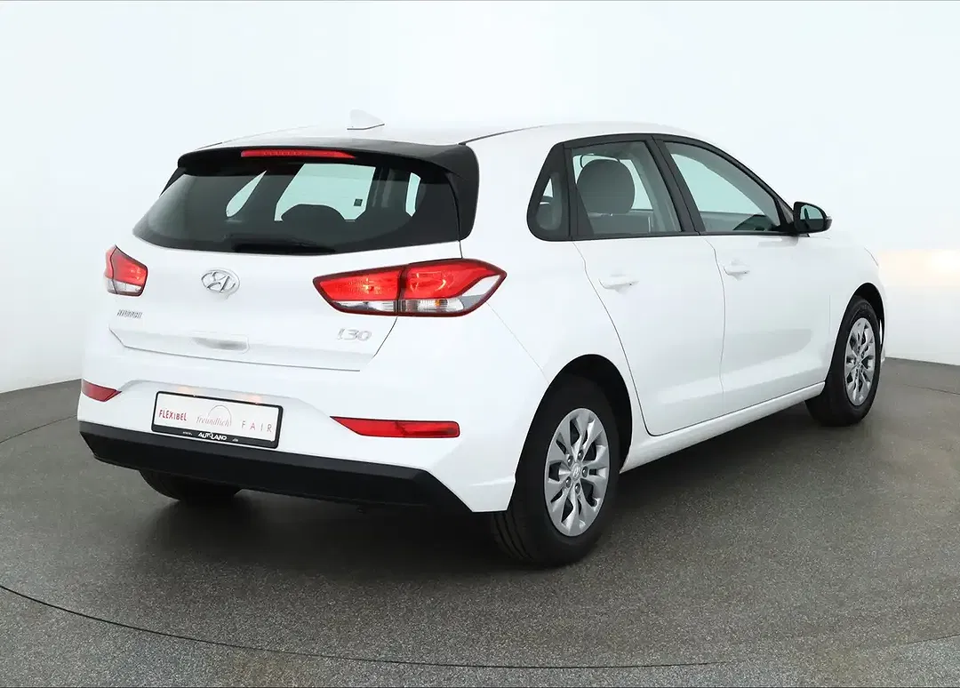 Hyundai i30 - Thumbnail 4