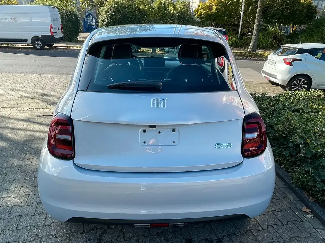 Fiat 500e - Thumbnail 7
