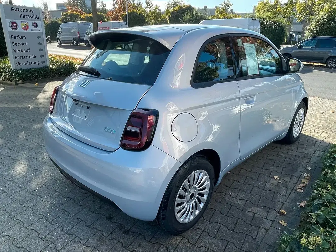 Fiat 500e - Thumbnail 8