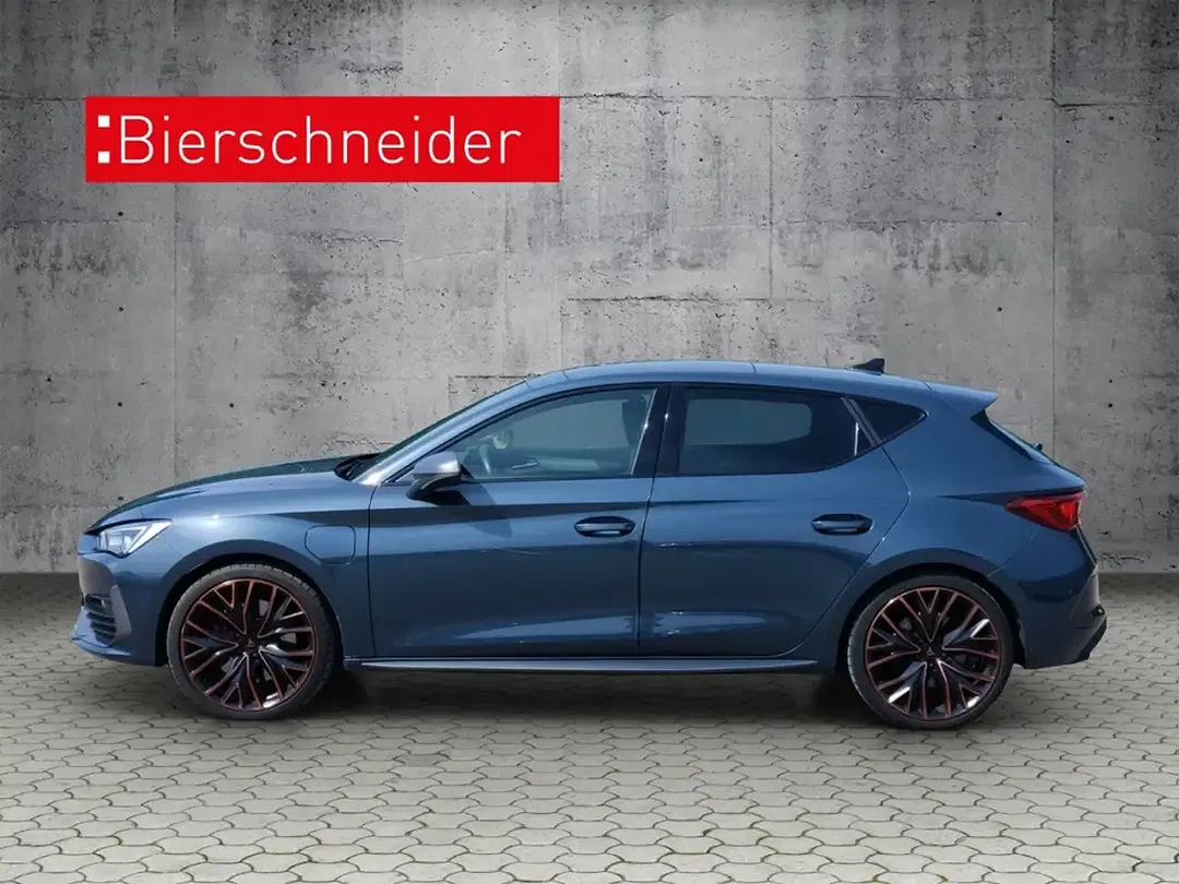 CUPRA Leon - Thumbnail 2