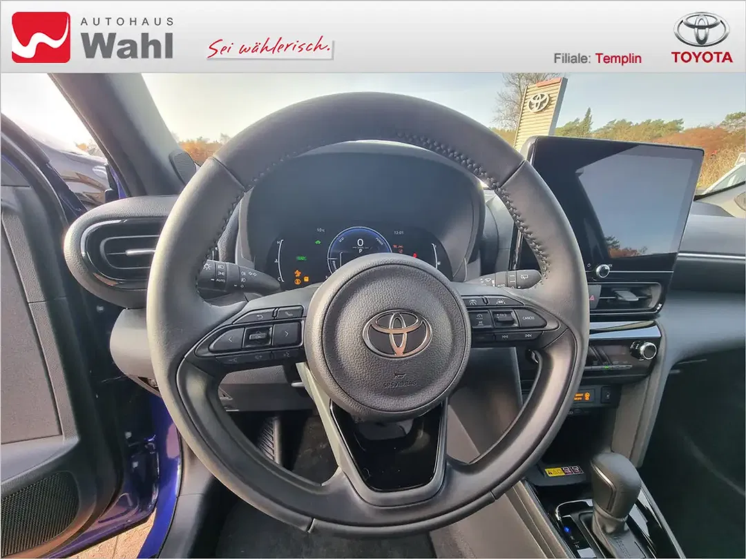 Toyota Yaris Cross - Thumbnail 15