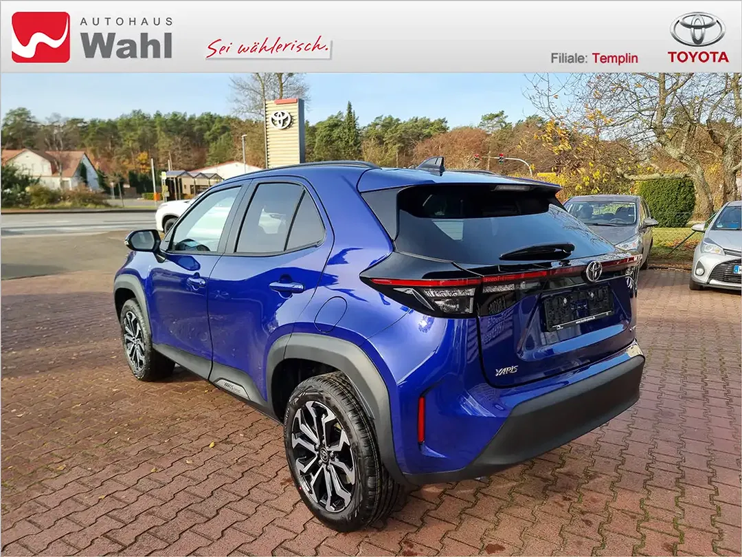 Toyota Yaris Cross - Thumbnail 2