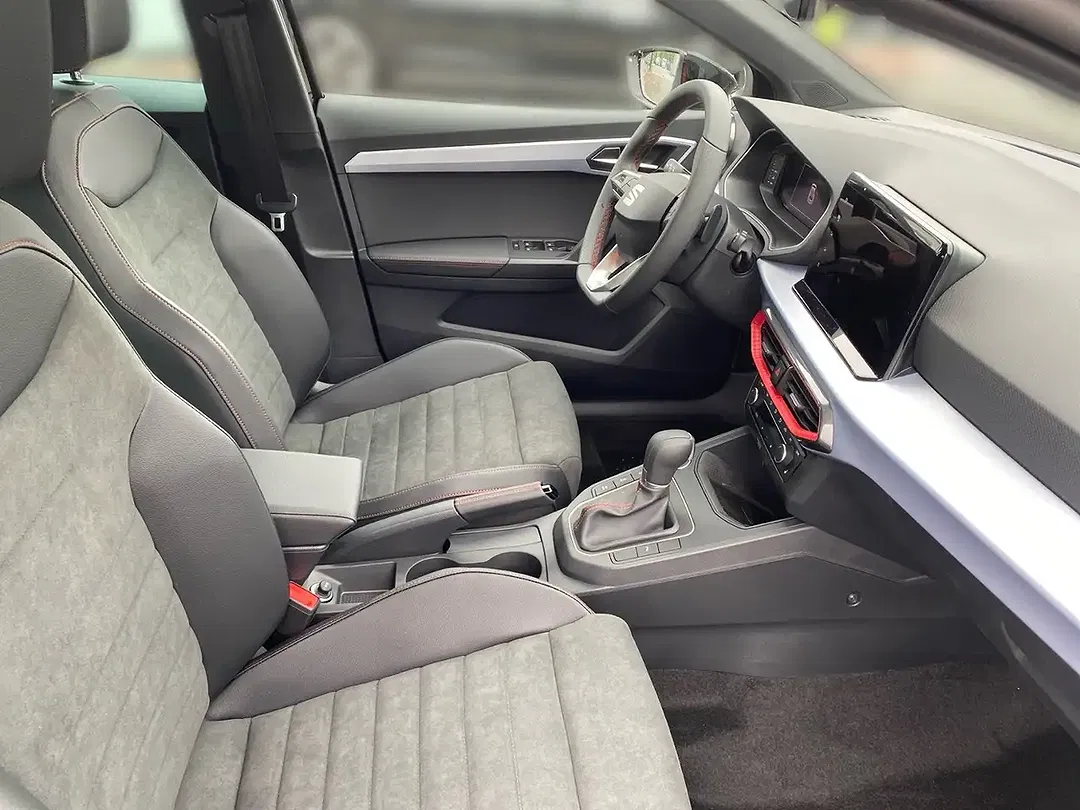 SEAT Ibiza - Thumbnail 7
