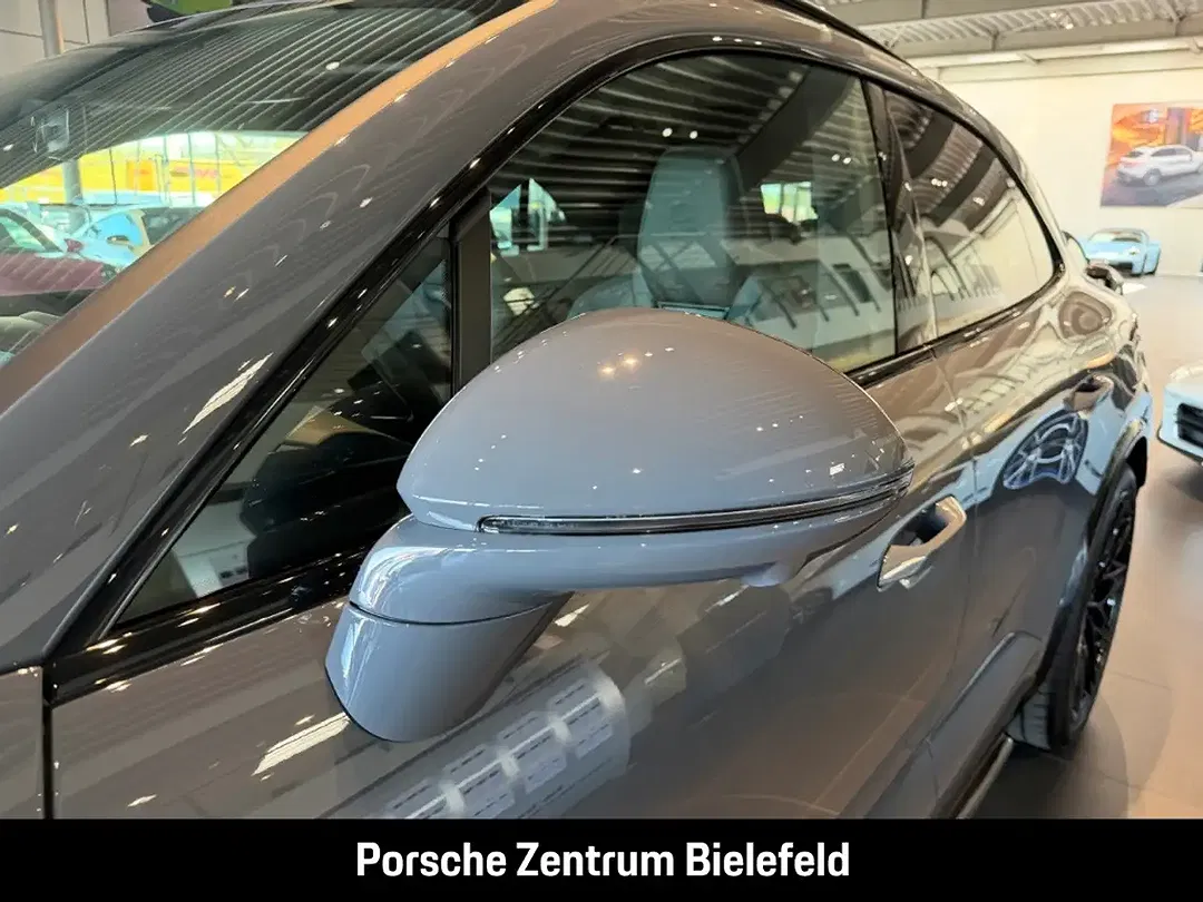Porsche Macan - Thumbnail 12