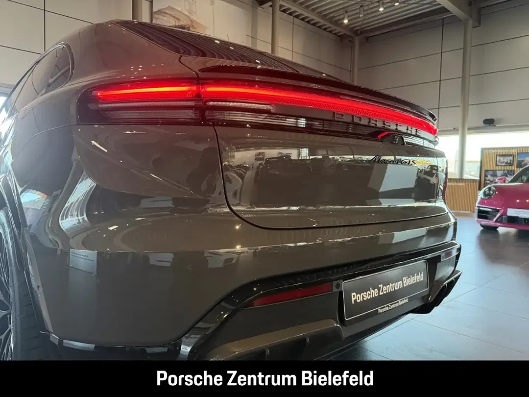 Porsche Macan - Thumbnail 14