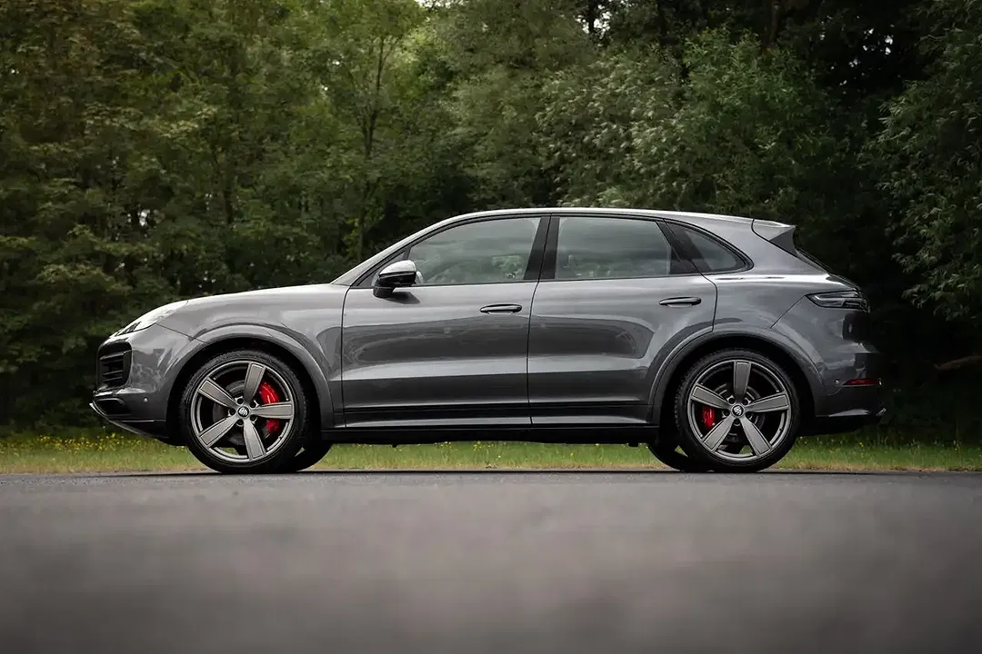 Porsche Cayenne - Thumbnail 6