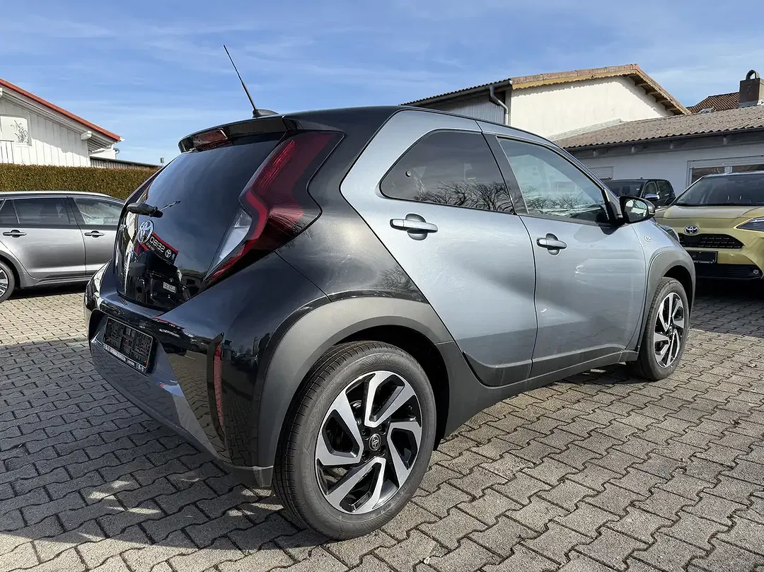 Toyota Aygo X - Thumbnail 6