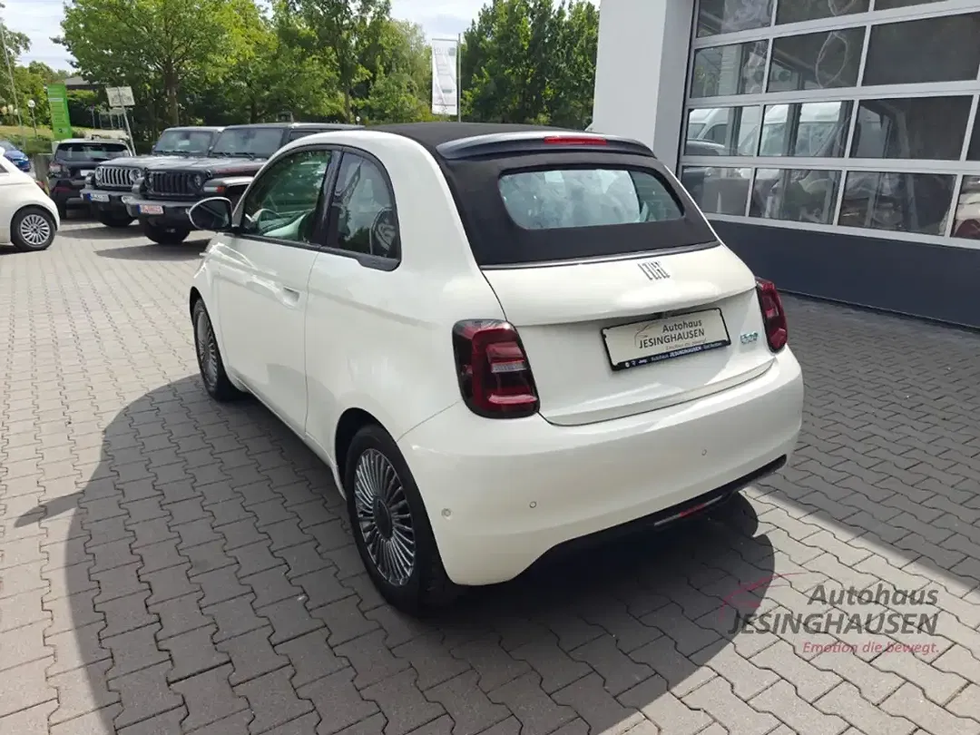 Fiat 500e - Thumbnail 11