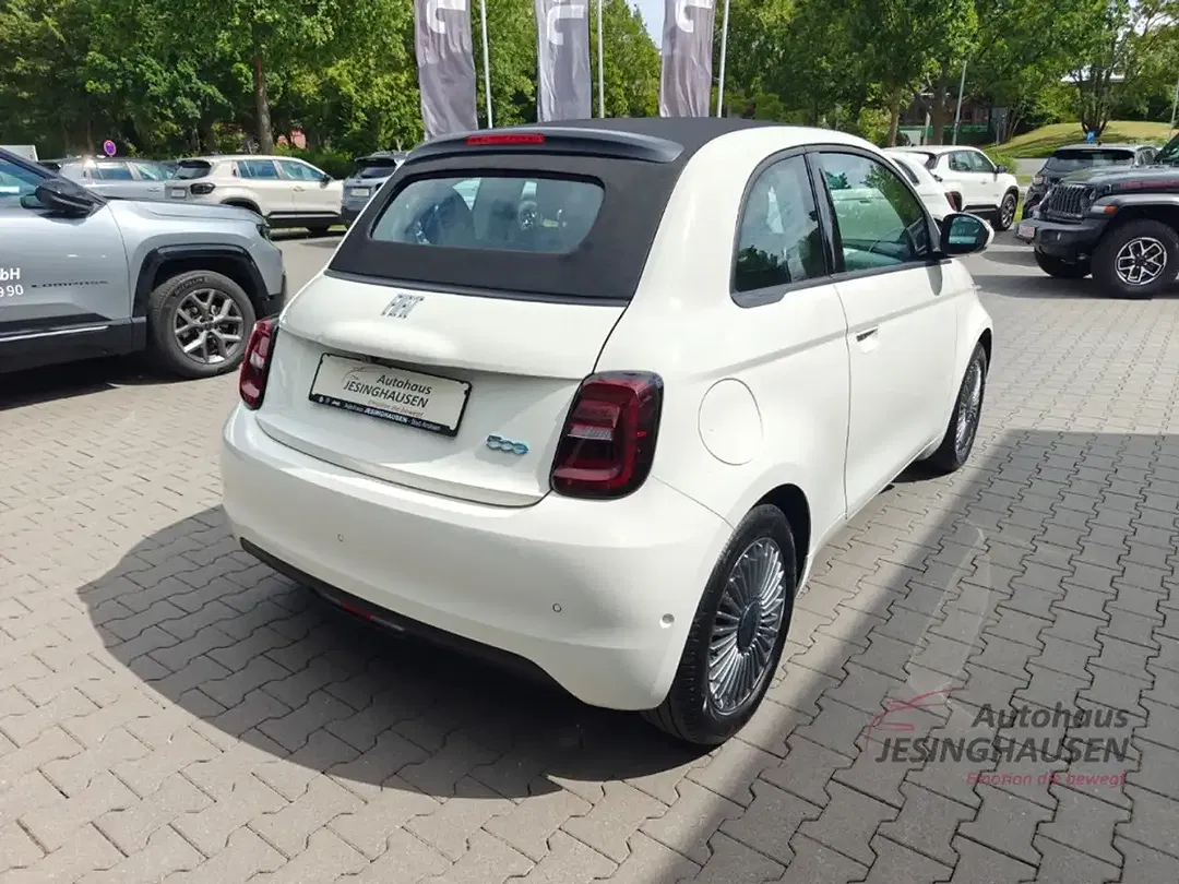 Fiat 500e - Thumbnail 5