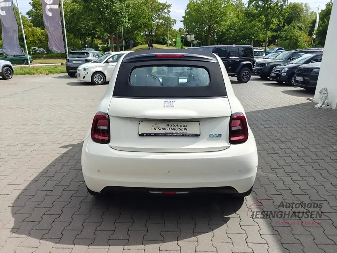 Fiat 500e - Thumbnail 7