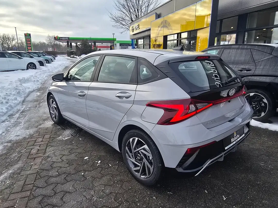 Hyundai i20 - Thumbnail 6