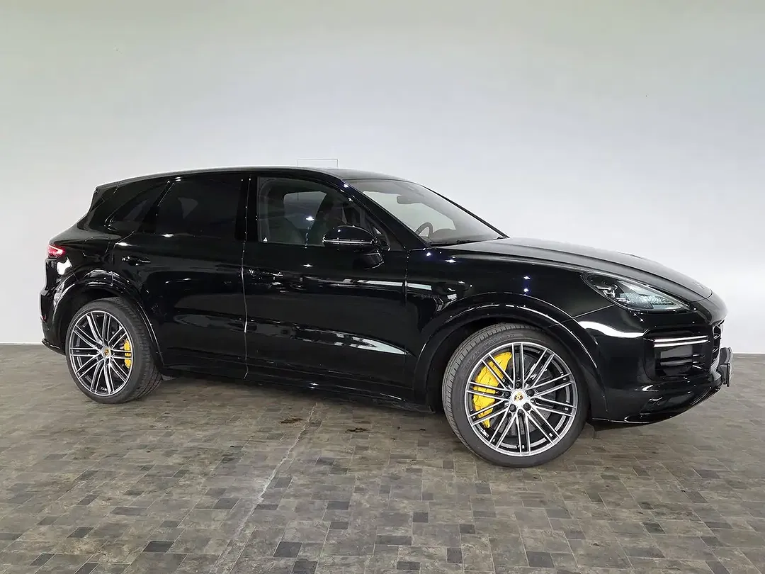 Porsche Cayenne - Thumbnail 13