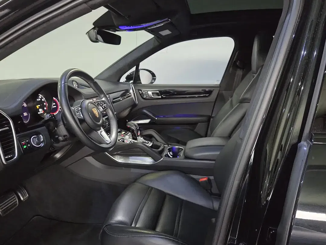 Porsche Cayenne - Thumbnail 15