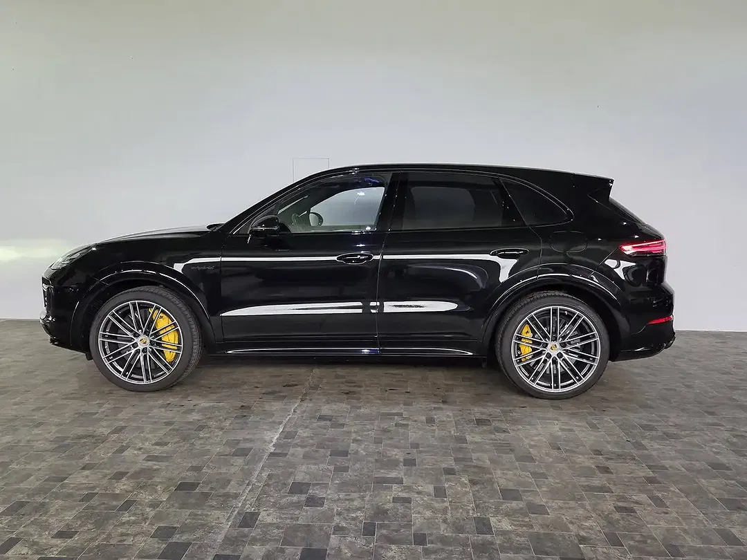 Porsche Cayenne - Thumbnail 5