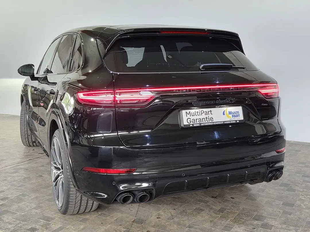 Porsche Cayenne - Thumbnail 8