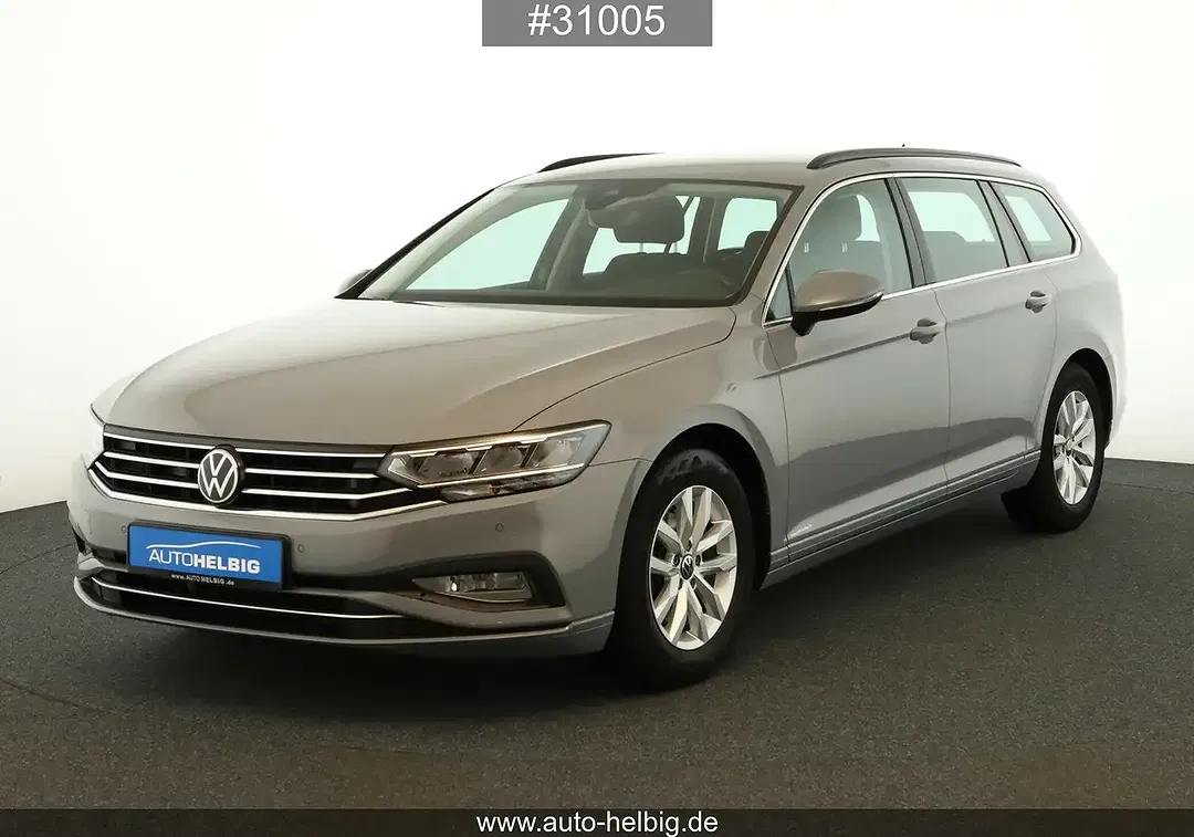 Volkswagen Passat Variant - Thumbnail 1