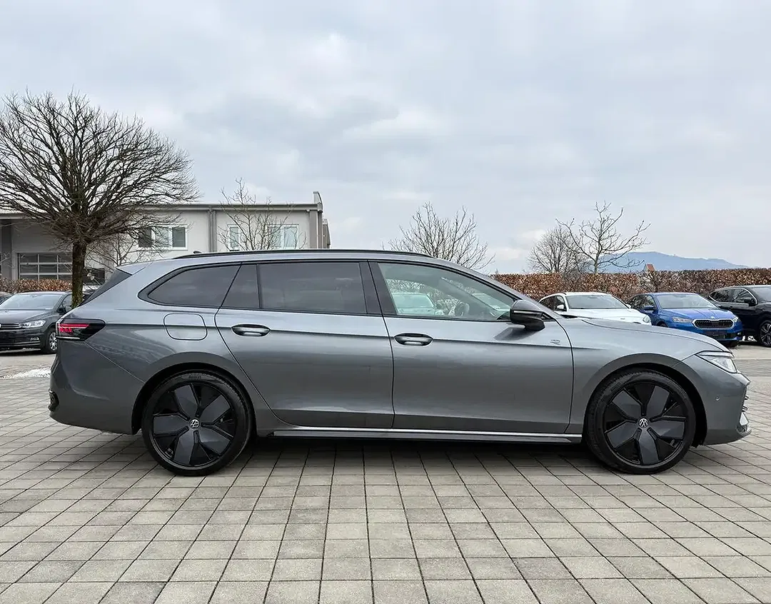 Volkswagen Passat Variant - Thumbnail 6