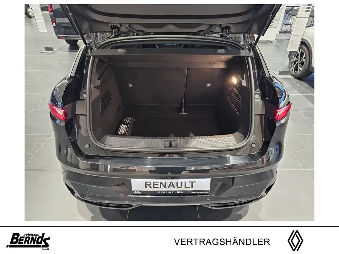 Renault Megane E-Tech - Thumbnail 4