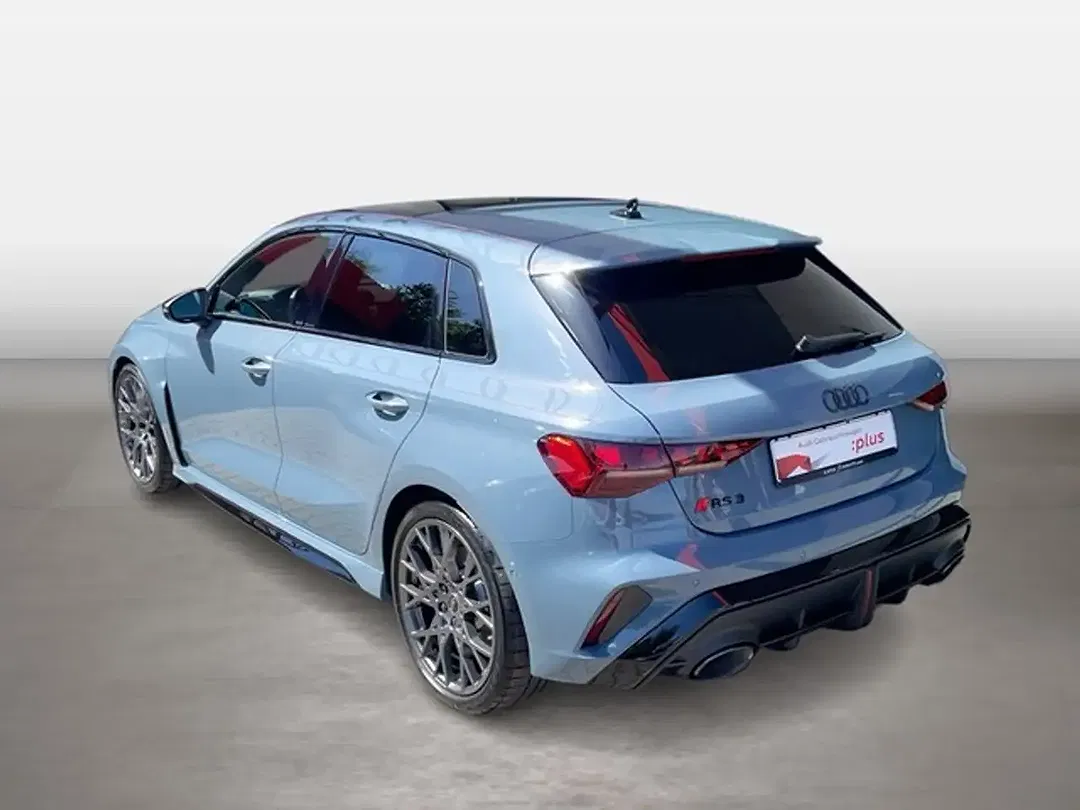 Audi RS3 - Thumbnail 3