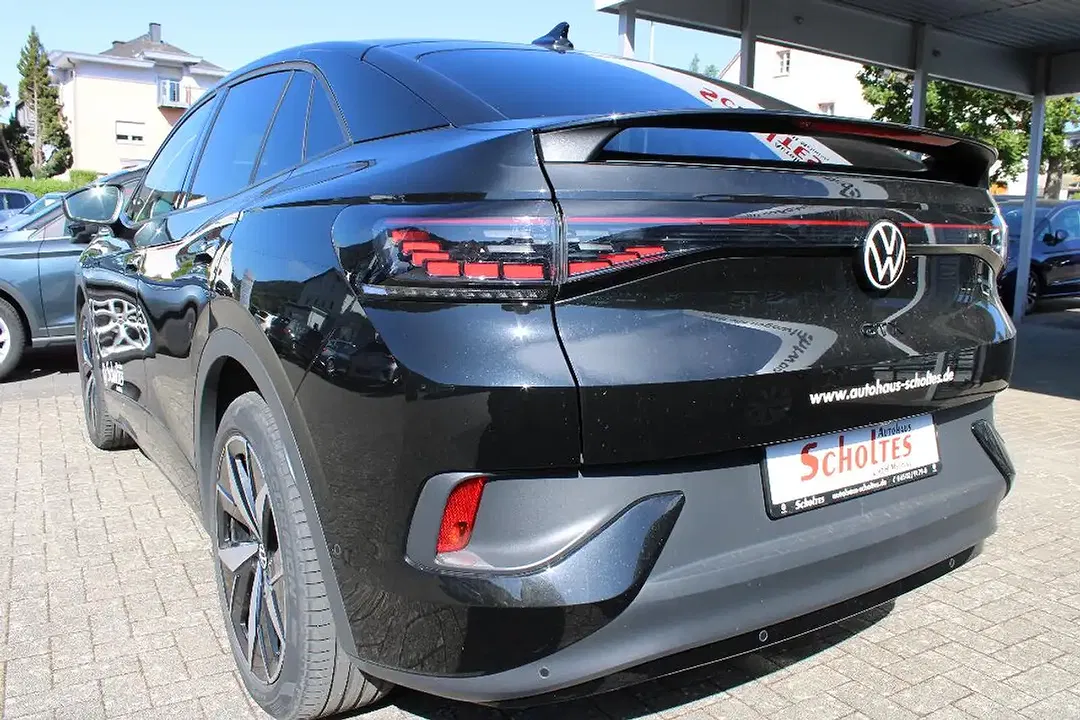Volkswagen ID.5 - Thumbnail 3