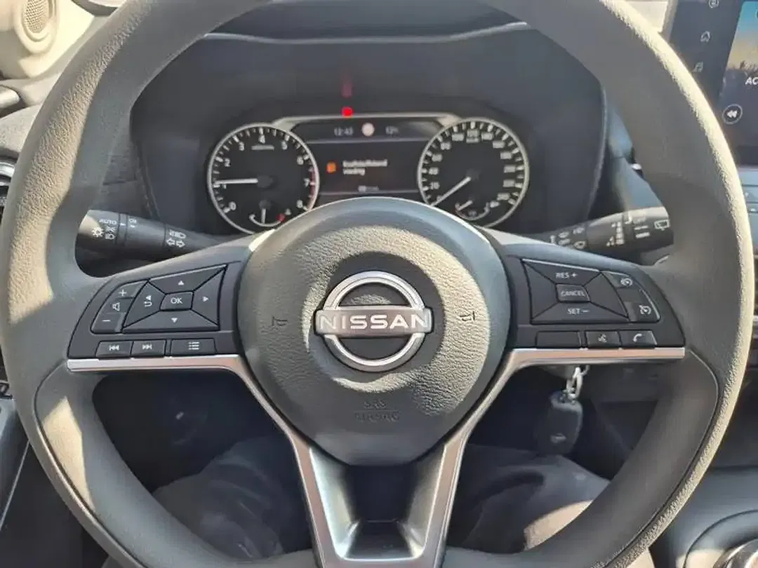 Nissan Juke - Thumbnail 12