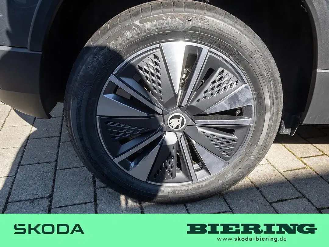 Skoda Karoq - Thumbnail 5