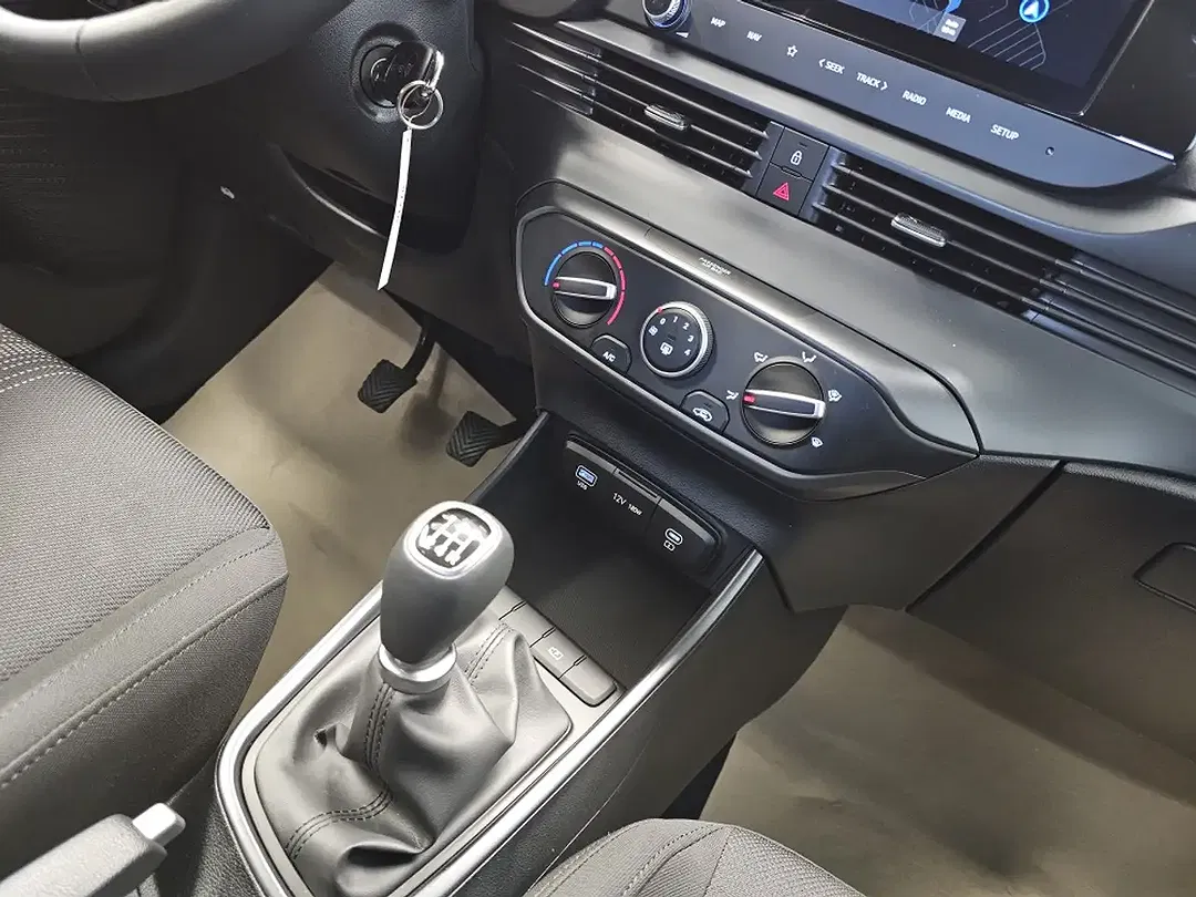Hyundai i20 - Thumbnail 10