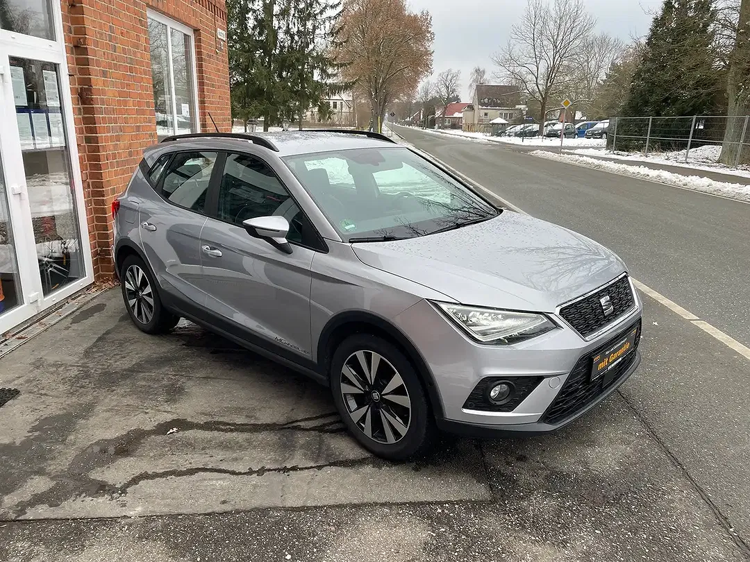 SEAT Arona - Thumbnail 9