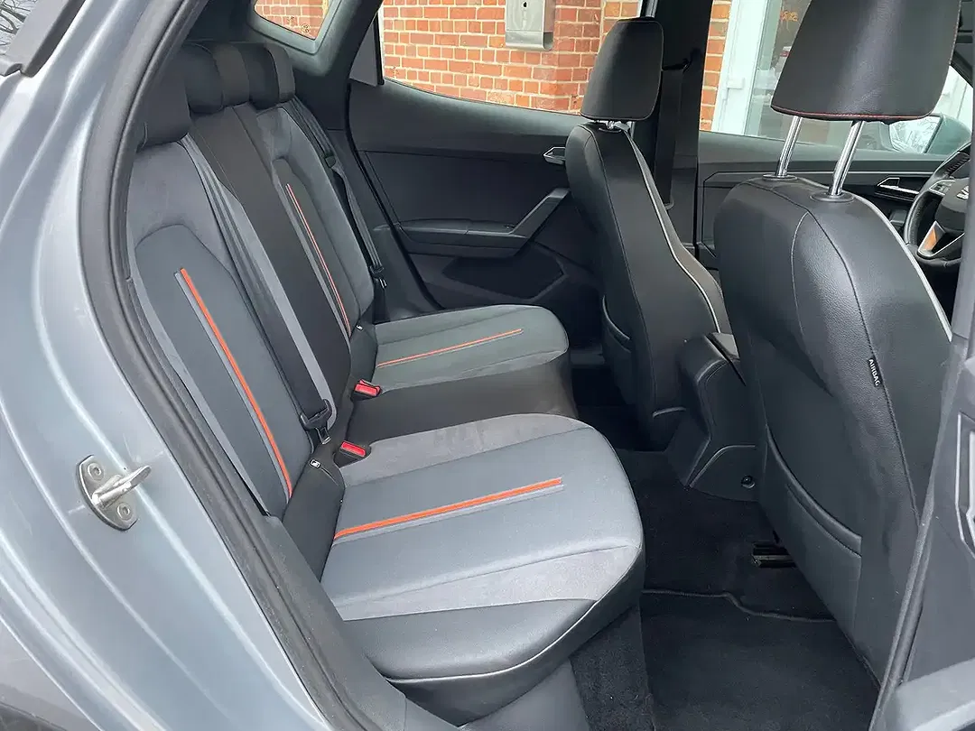 SEAT Arona - Thumbnail 5