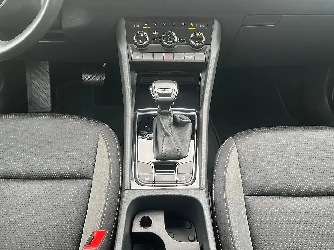 Skoda Karoq - Thumbnail 9