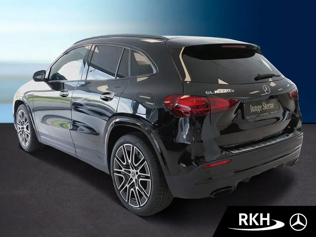 Mercedes-Benz GLA 220 - Thumbnail 4