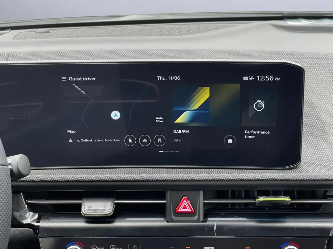 Kia EV6 - Thumbnail 11