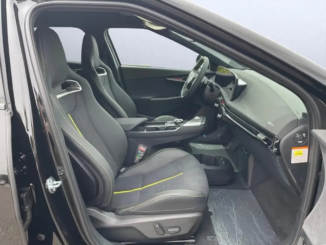 Kia EV6 - Thumbnail 8