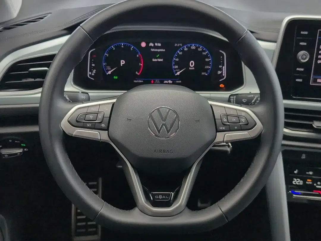 Volkswagen T-Roc - Thumbnail 9