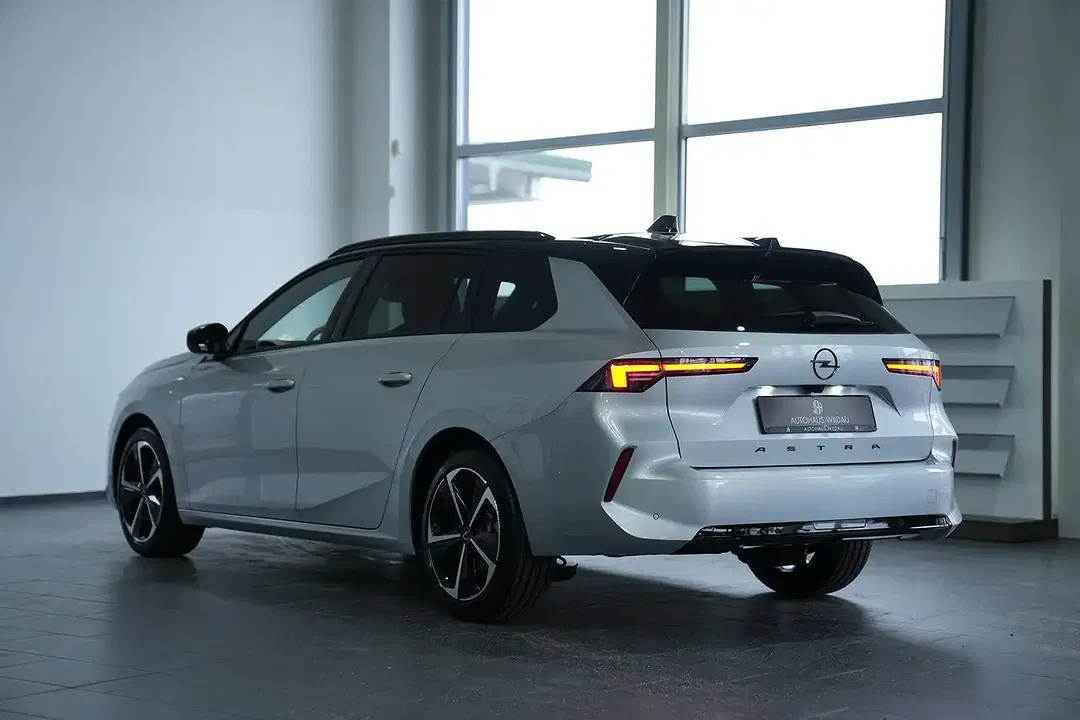 Opel Astra - Thumbnail 9