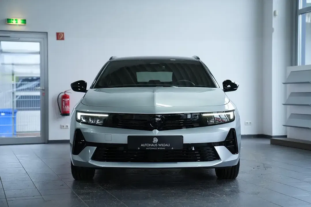 Opel Astra - Thumbnail 3