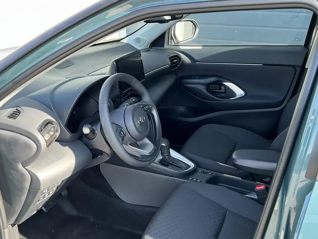 Toyota Yaris Cross - Thumbnail 9