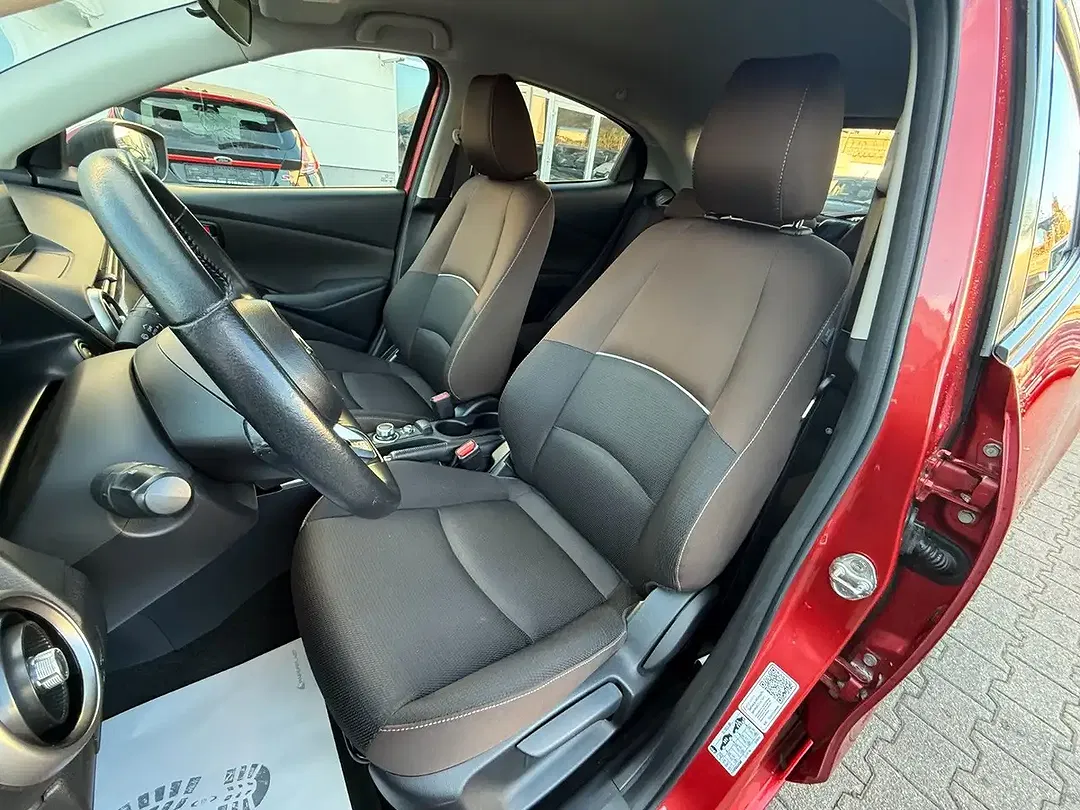 Mazda 2 - Thumbnail 10