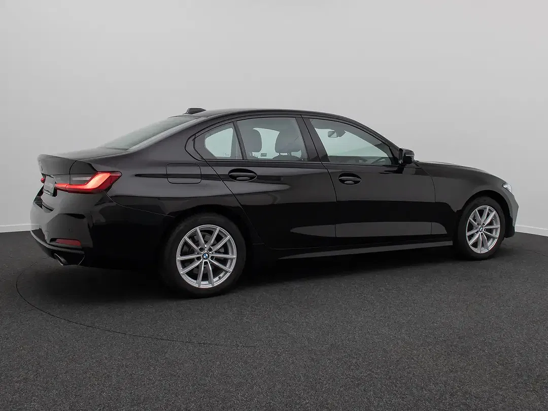 BMW 318 - Thumbnail 6