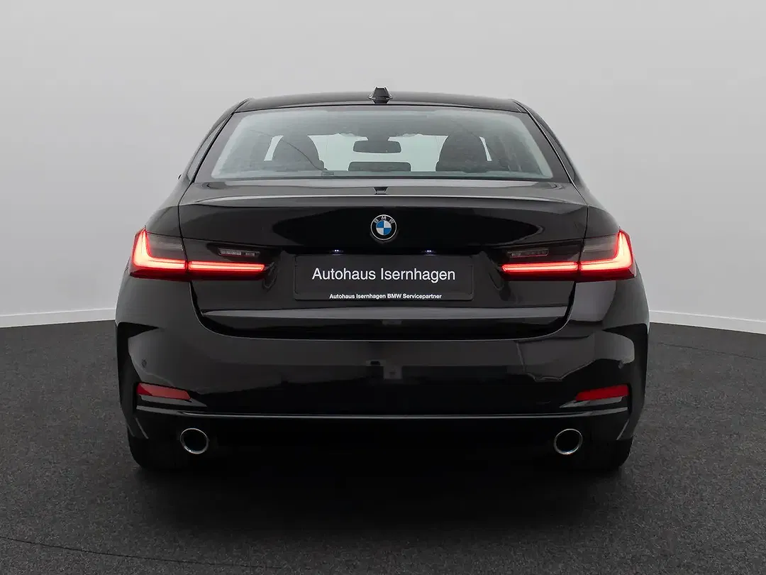 BMW 318 - Thumbnail 8
