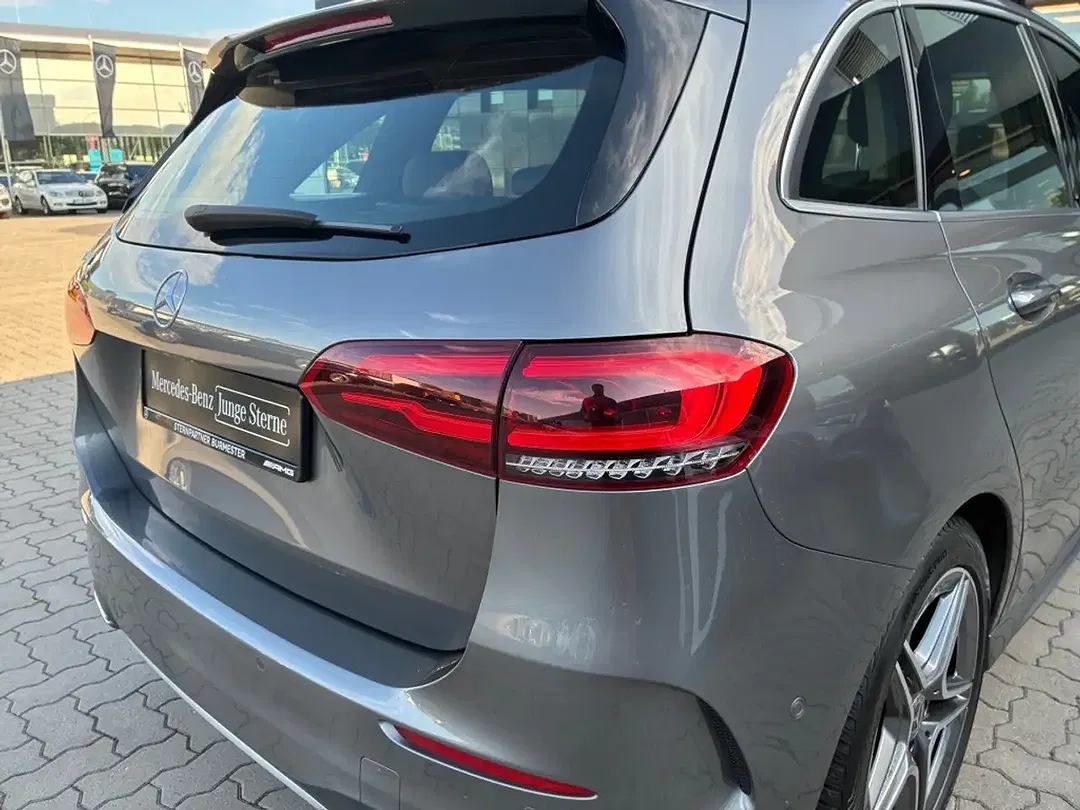 Mercedes-Benz B 180 - Thumbnail 9