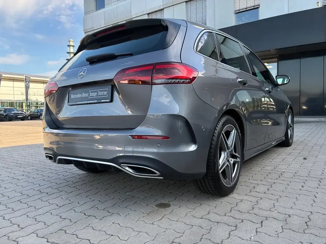 Mercedes-Benz B 180 - Thumbnail 10
