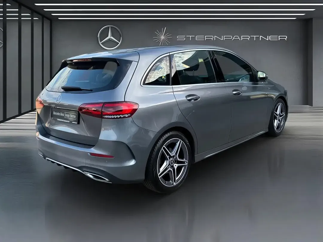 Mercedes-Benz B 180 - Thumbnail 11