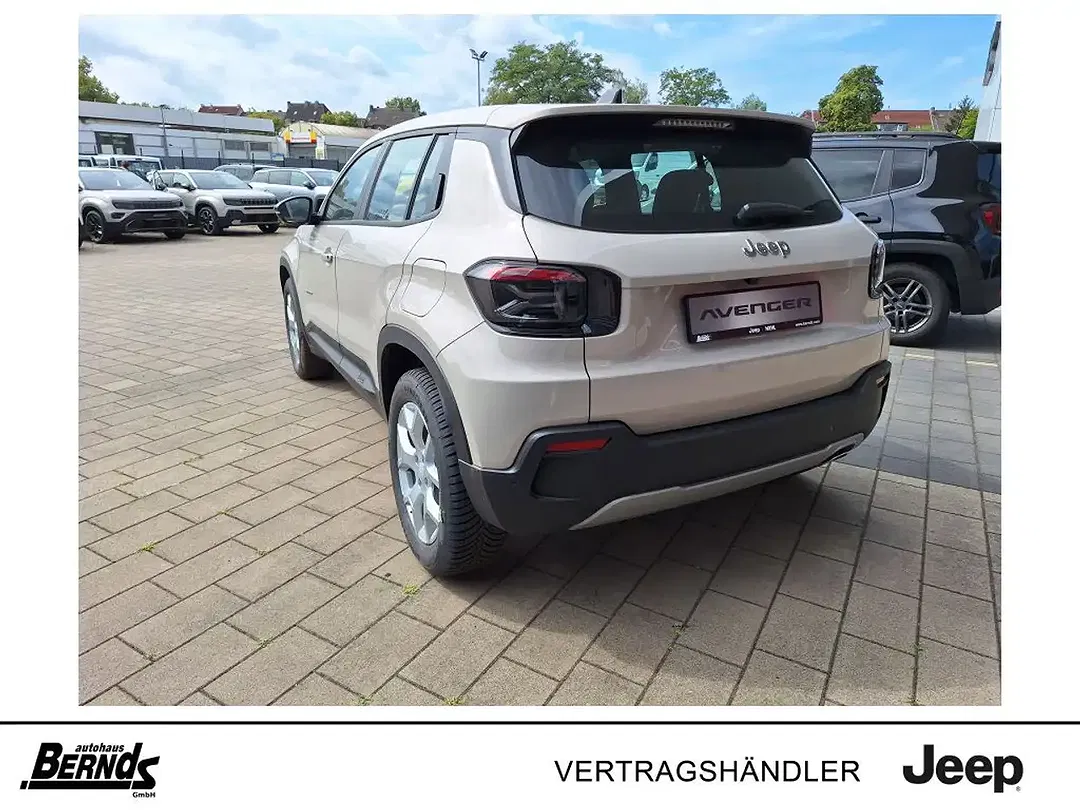 Jeep Avenger - Thumbnail 5