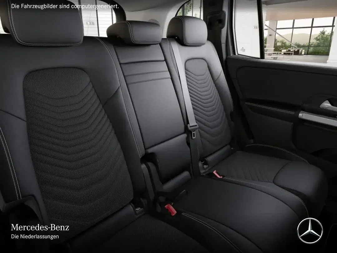 Mercedes-Benz GLB 220 - Thumbnail 12