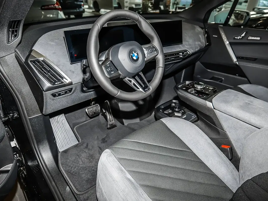 BMW iX - Thumbnail 5