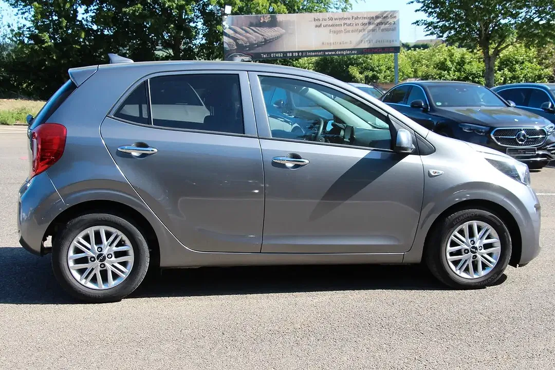 Kia Picanto - Thumbnail 8
