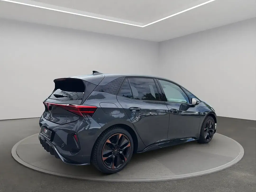 CUPRA Born - Thumbnail 4